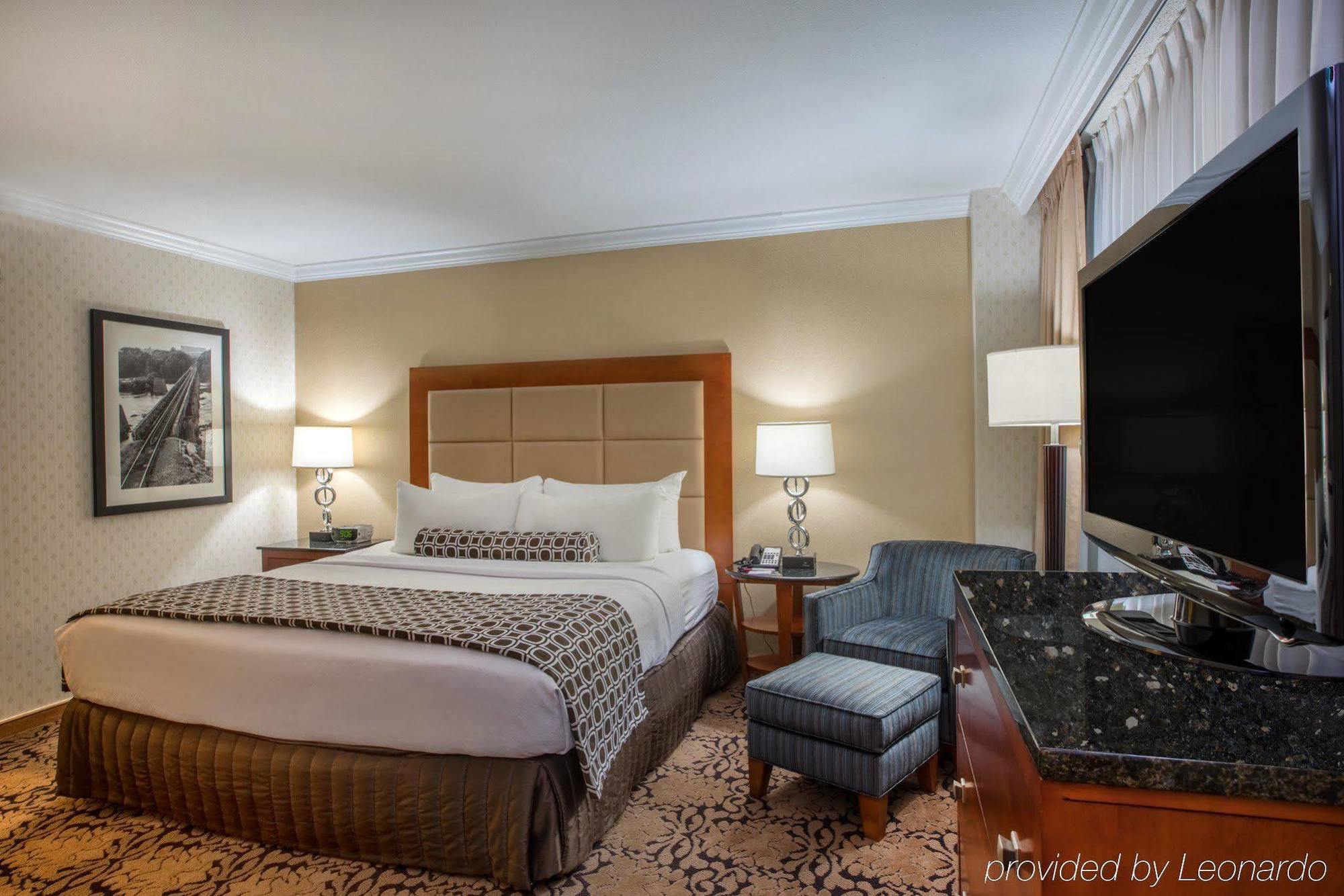 Delta Hotels By Marriott Richmond Downtown מראה חיצוני תמונה